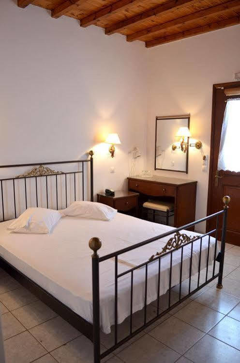 Nisiotiko House In Tinos Near The Beach Agios Loannis Exterior foto